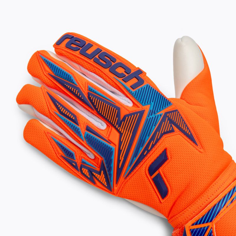 Rękawice bramkarskie Reusch Attrakt Freegel Advance shocking orange/blue 4