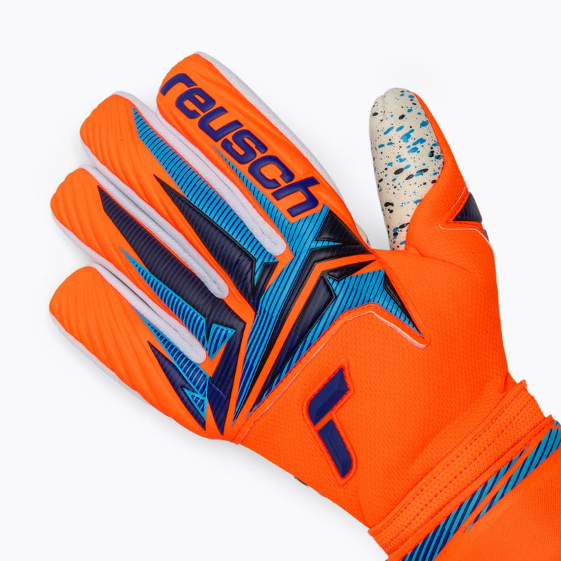 Rękawice bramkarskie Reusch Attrakt Fusion NC shocking orange/blue 4
