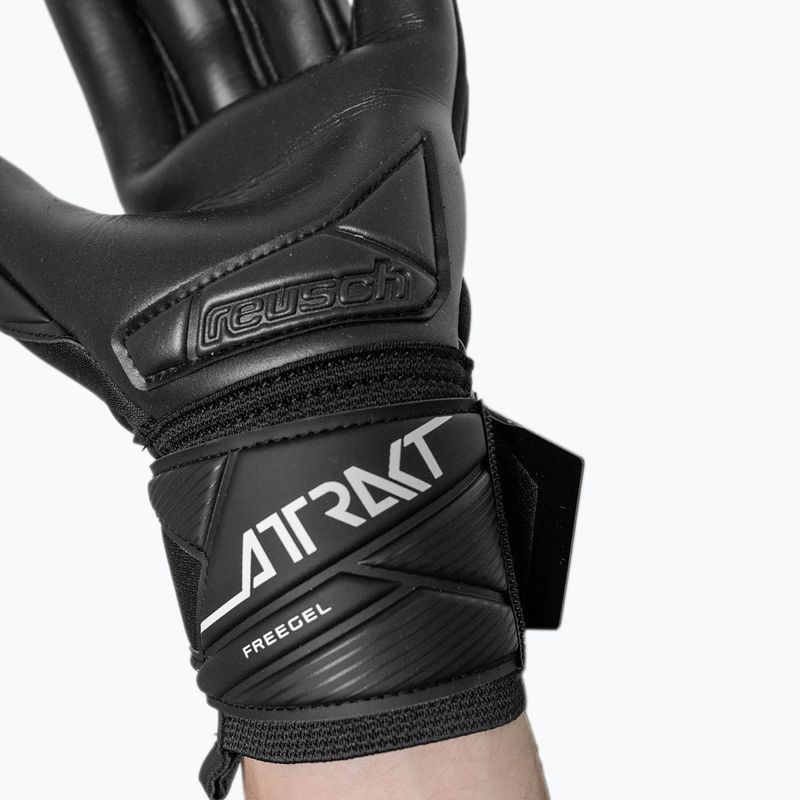 Rękawice bramkarskie Reusch Attrakt Freegel Infinity black 7