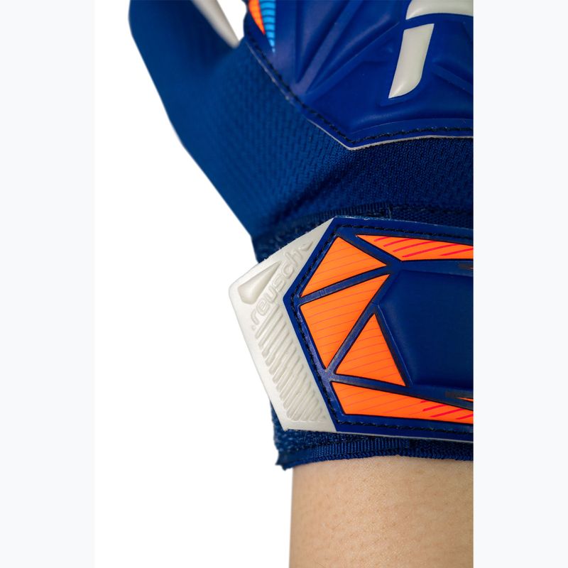 Rękawice bramkarskie dziecięce Reusch Attrakt Starter Solid Junior sharp blue/white/shocking orange 8