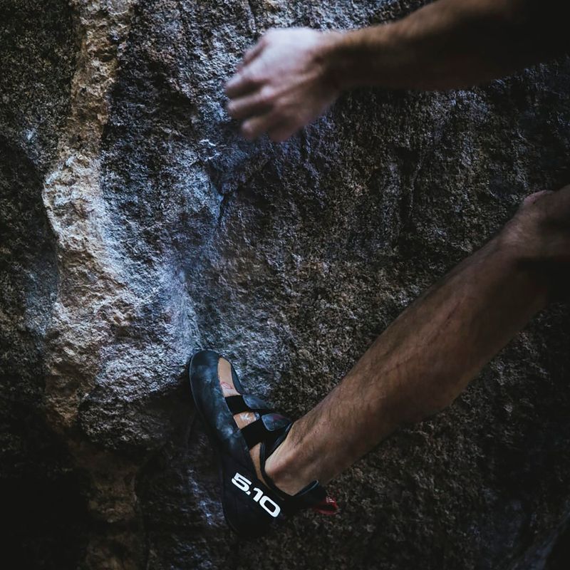 Buty wspinaczkowe męskie adidas Five Ten Niad Vcs mesa/core black/cloud white 20