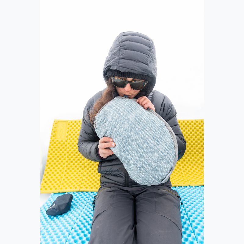 Poduszka turystyczna Therm-a-Rest Airhead R blue woven 3