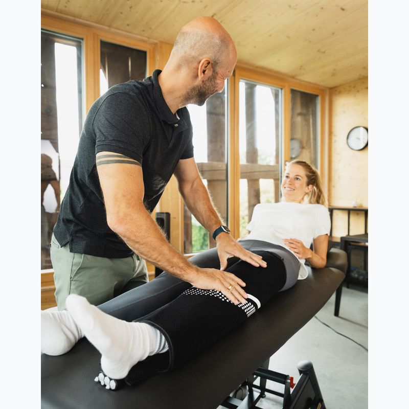 Mankiet do krioterapii z kompresją REBOOTS Leg black 2