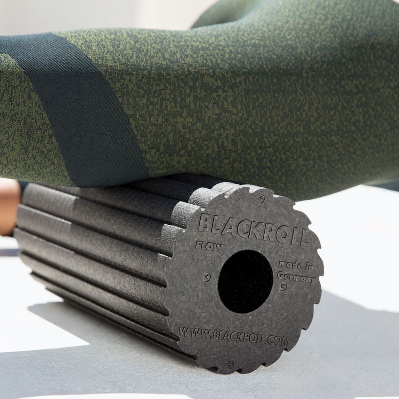 Roller do masażu BLACKROLL Flow Standard black 5