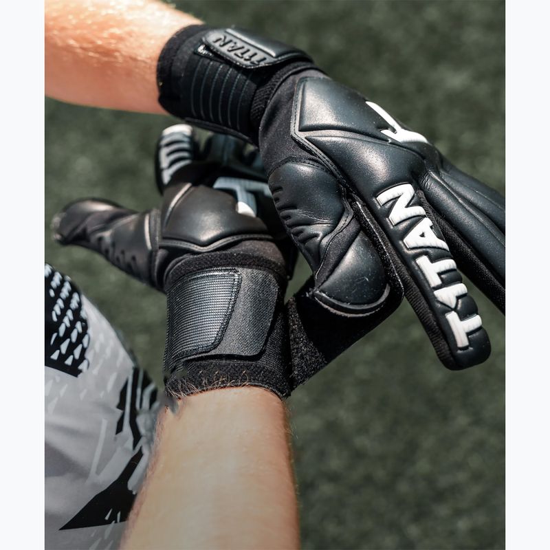 Rękawice bramkarskie T1TAN Legend 1.0 black out 4