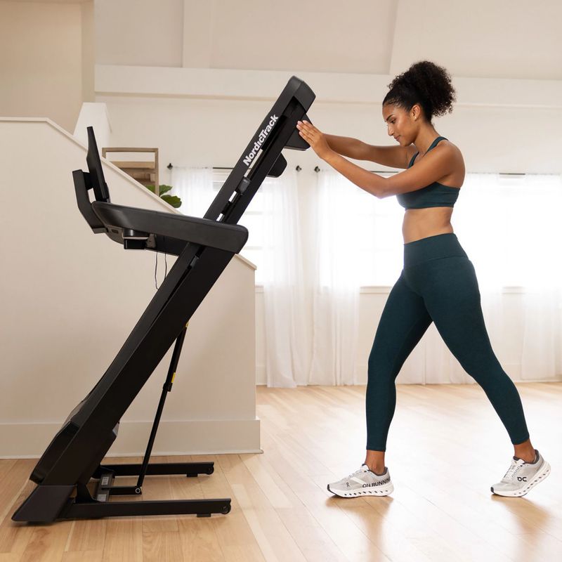 Bieżnia elektryczna NordicTrack T16 black 14