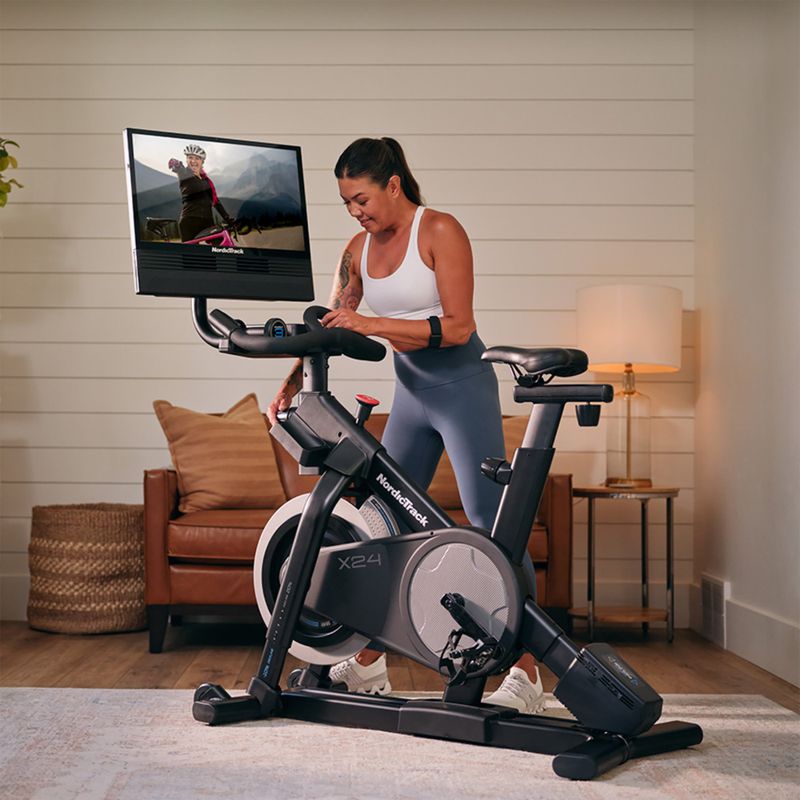 Rower spinningowy NordicTrack X24 black 9