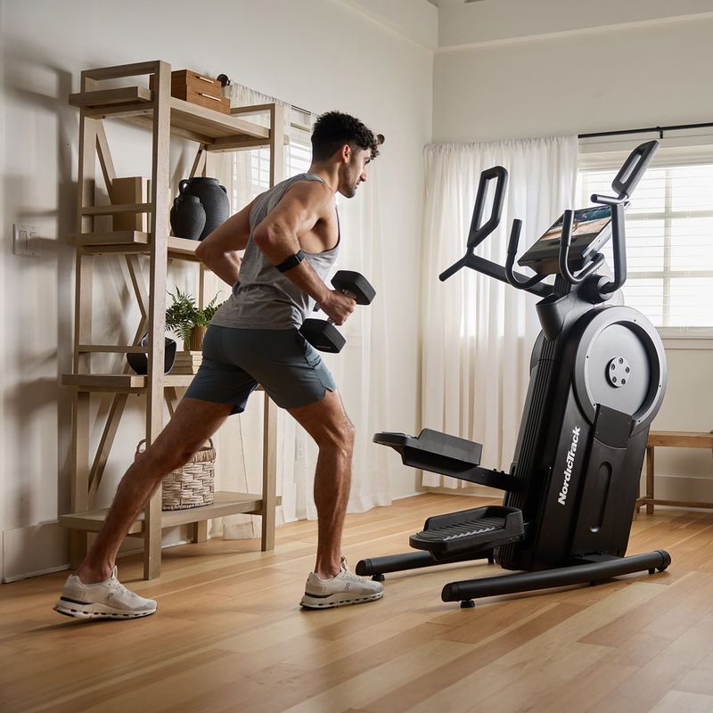 Stepper skośny NordicTrack Climber XL black 5