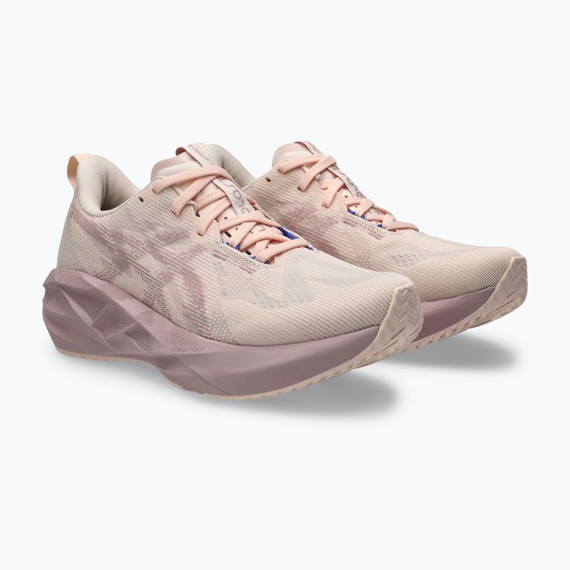 Buty do biegania damskie ASICS Novablast 5 pearl pink/morganite 3