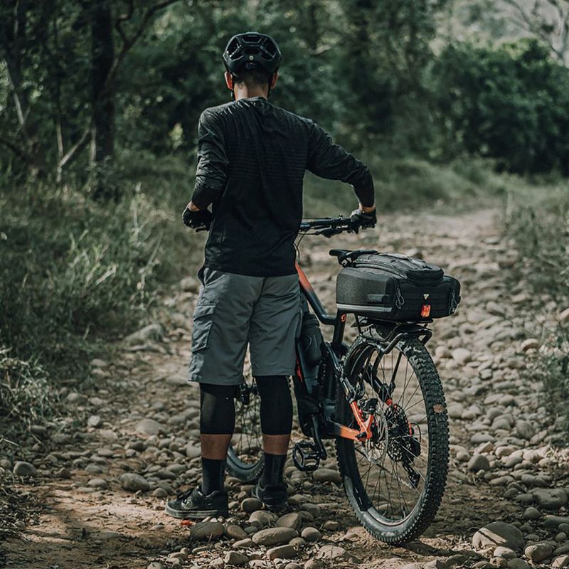 Torba rowerowa na bagażnik Topeak MTX E-Xplorer Trunk Bag 2.0 26 l na zapasowy akumulator black 5