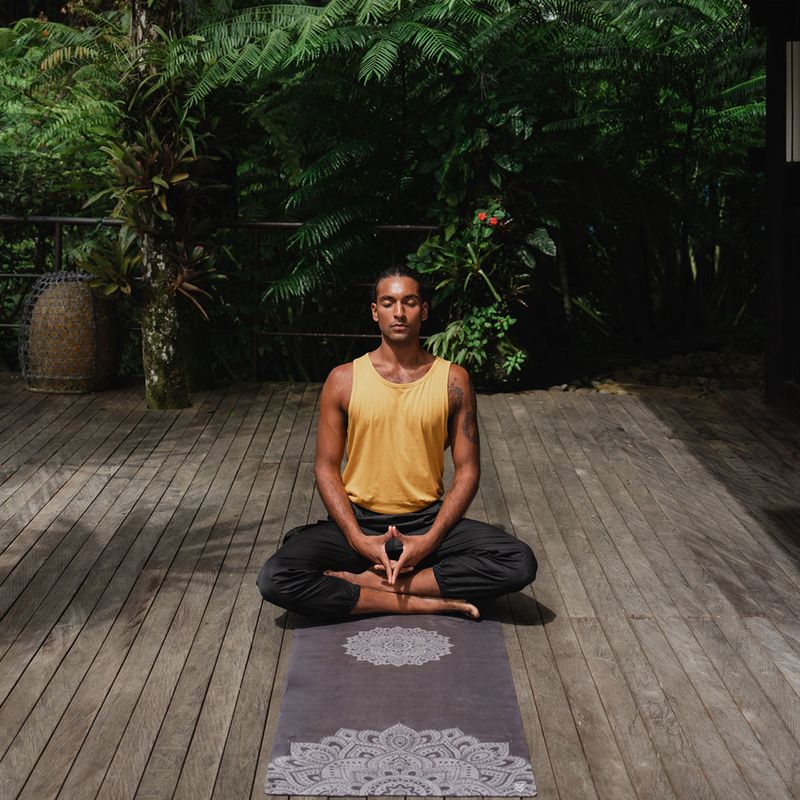 Mata do jogi Yoga Design Lab Combo Yoga 1.5 mm mandala black 5