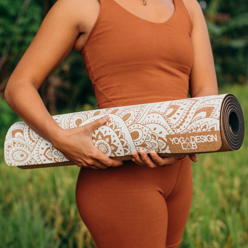 Mata do jogi Yoga Design Lab Cork 3.5 mm mandala white 9