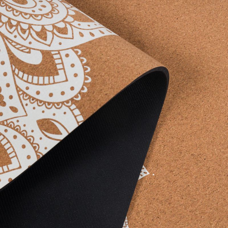 Mata do jogi Yoga Design Lab Cork 5.5 mm mandala white 4