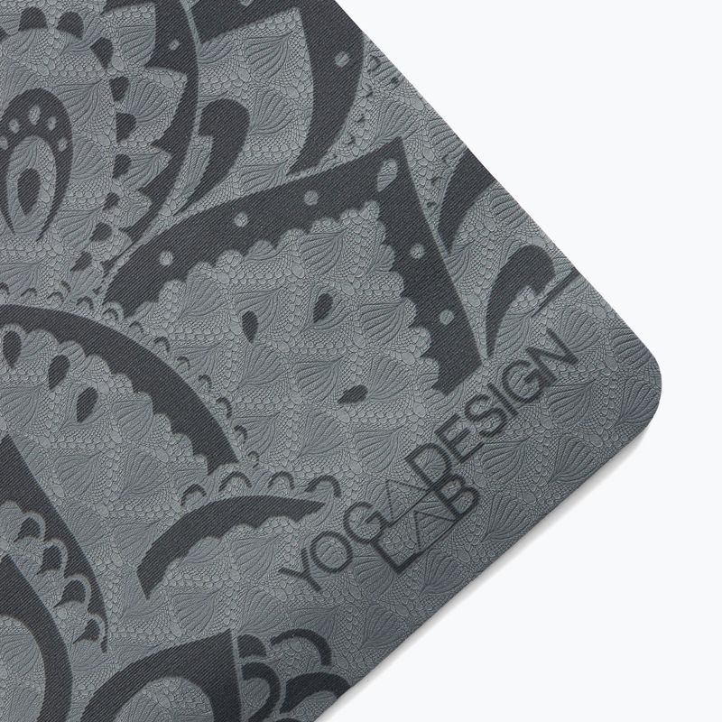 Mata do jogi Yoga Design Lab Flow Pure 6 mm mandala charcoal 3