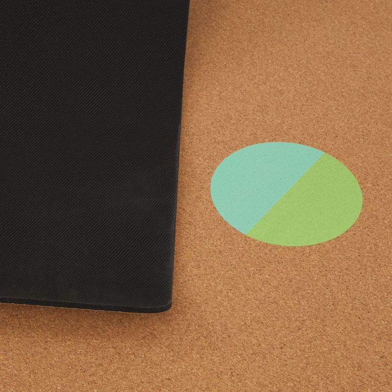Mata do jogi Yoga Design Lab Cork 5,5 mm natural balance 4