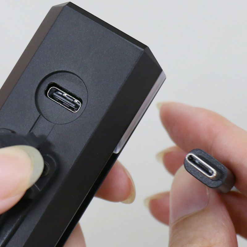 Lampka rowerowa przednia CatEye AMPP 900 HL-EL089RC black 2