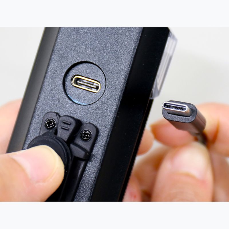 Lampka rowerowa przednia CatEye AMPP 1300 HL-EL1300RC black 8