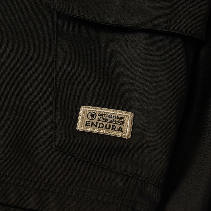 Spodenki rowerowe męskie Endura Loop Cargo Short black 9