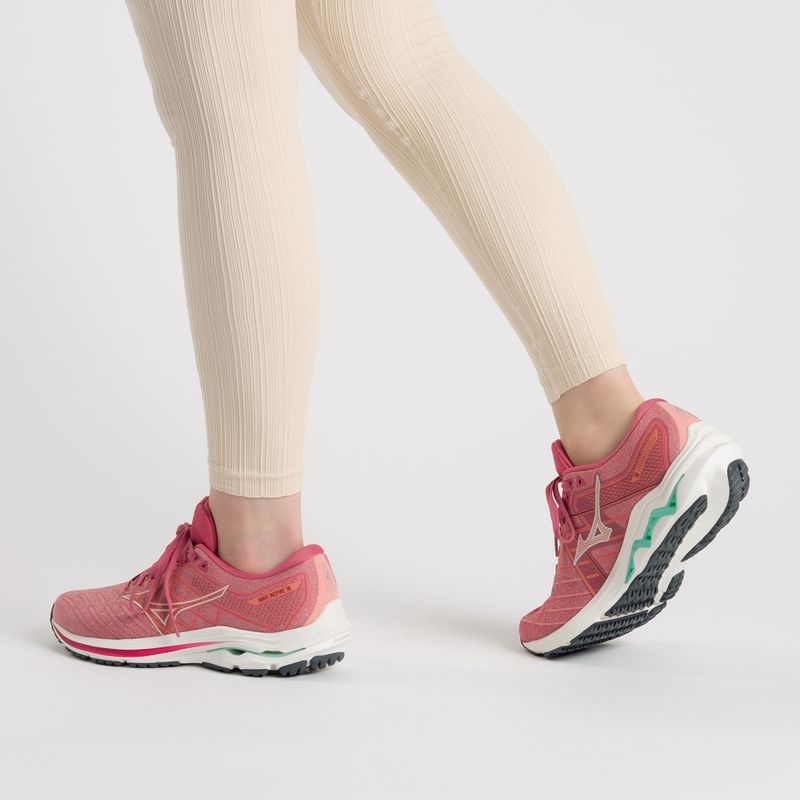 Buty do biegania damskie Mizuno Wave Inspire 18 rosette/snow white/garnet rose 3