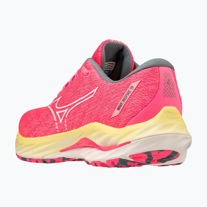 Buty do biegania damskie Mizuno Wave Inspire 19 hi vis pink/ snow white/ luminous 12