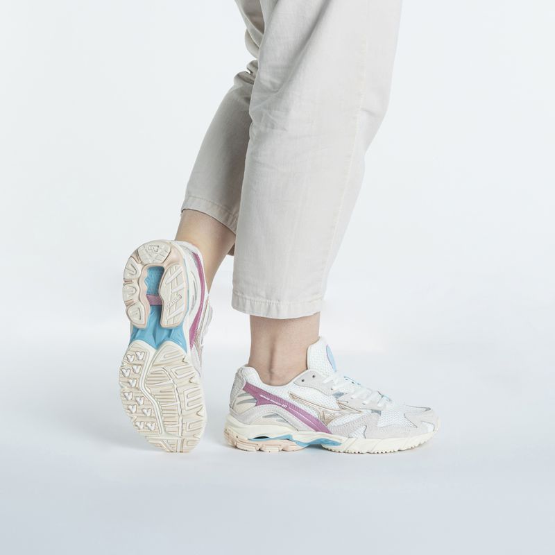 Buty damskie Mizuno Wave Rider 10 white sand/shifting sand/snow white 2