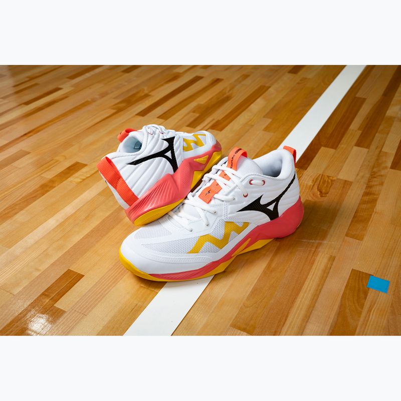 Buty do siatkówki Mizuno Wave Momentum Pro white/fiery coral 2/citrus 7
