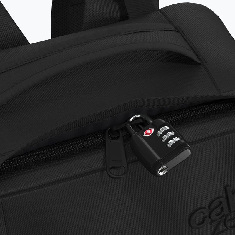 Plecak turystyczny CabinZero Military 44 l absolute black 8
