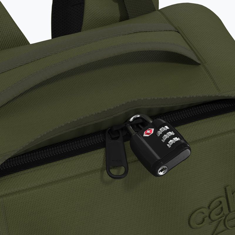 Plecak turystyczny CabinZero Military 44 l green 8
