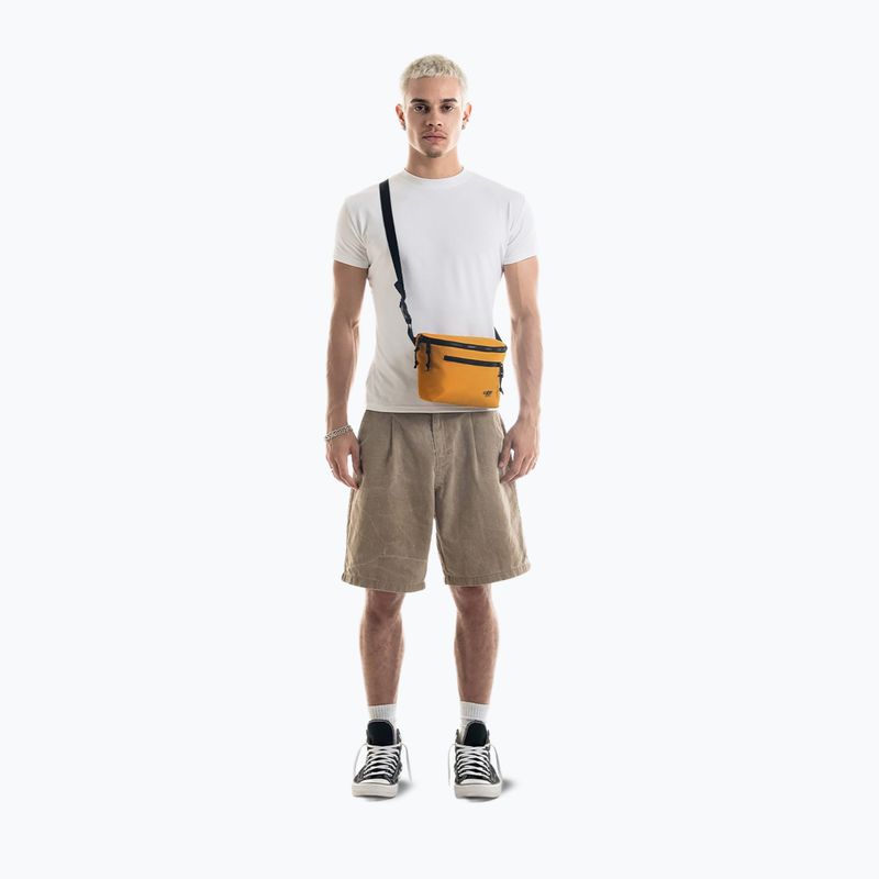 Saszetka nerka CabinZero Stinger 3 l orange chill 12
