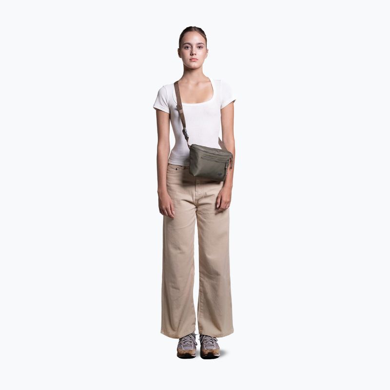 Saszetka nerka CabinZero Stinger 3 l georgian khaki 9