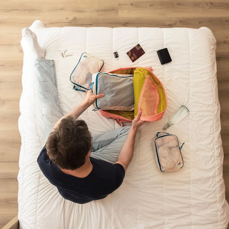 Plecak turystyczny CabinZero Classic Tech 28 l pinku 21