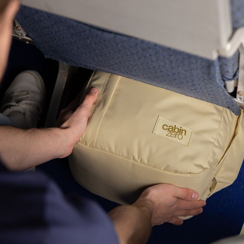 Plecak turystyczny CabinZero Classic Tech 28 l shell white 17