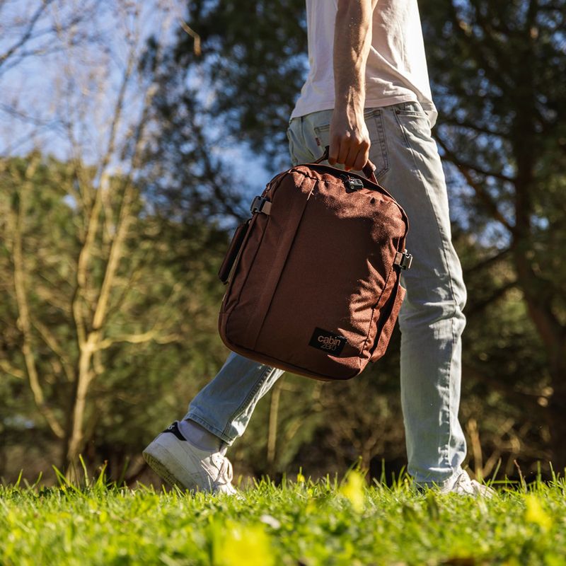 Plecak turystyczny CabinZero Classic Tech 28 l redwood 19