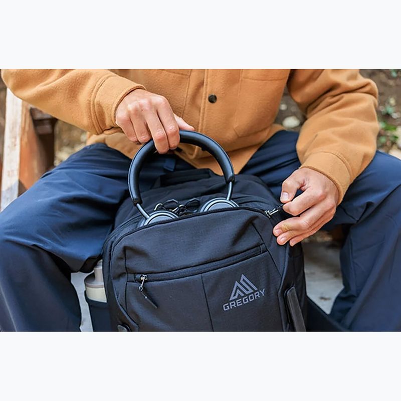 Plecak turystyczny Gregory Border Carry On 40 l black lichen 7