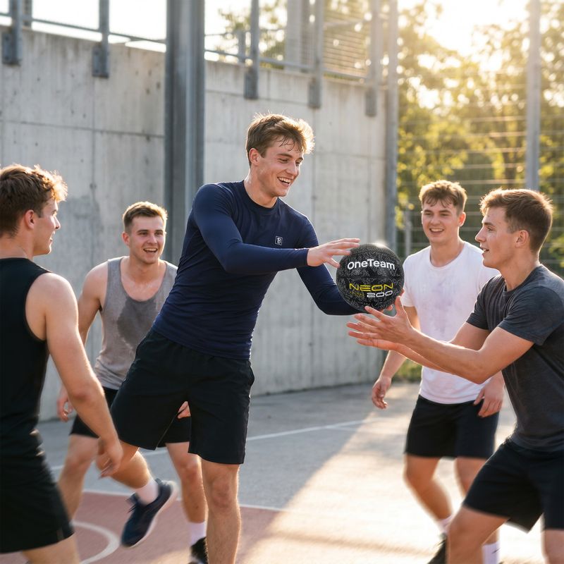 Piłka do koszykówki OneTeam Neon czarny rozmiar 7 6