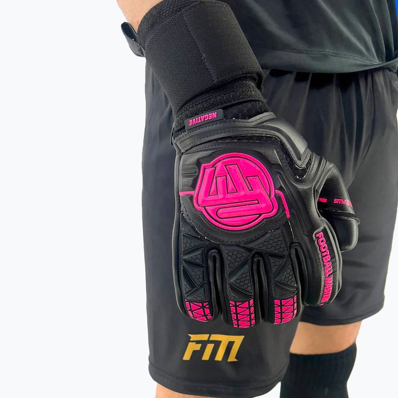 Rękawice bramkarskie Football Masters Voltage Plus NC black/pink 3