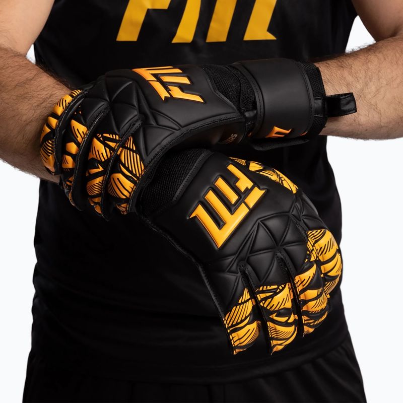 Rękawice bramkarskie Football Masters Invictus X Training black/orange 6