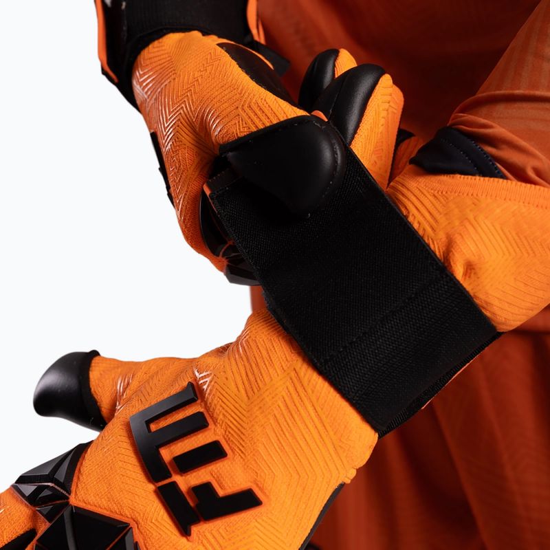 Rękawice bramkarskie Football Masters Varis X PRO orange fluo 7