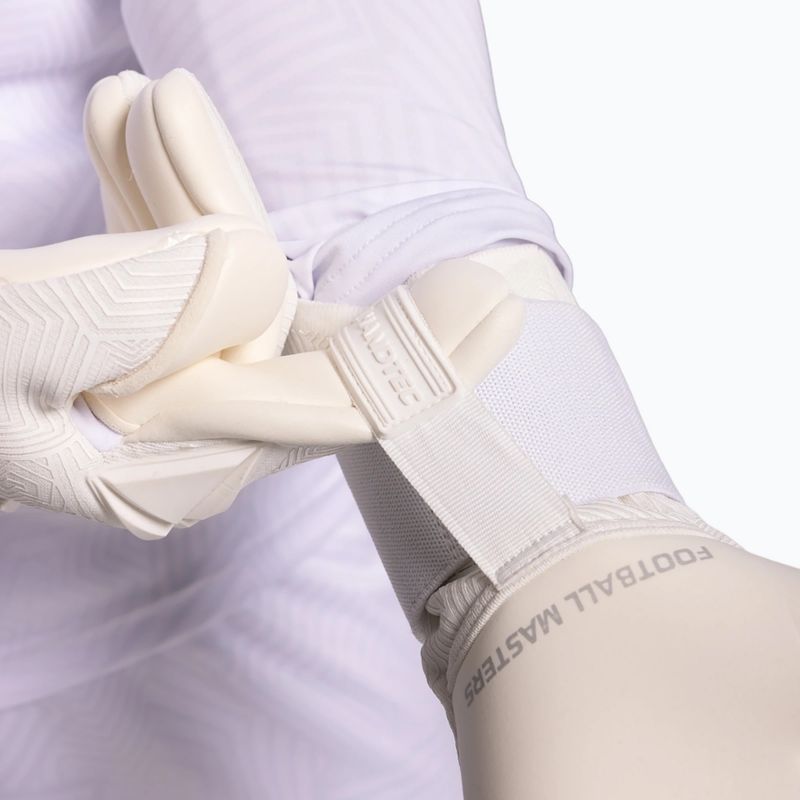 Rękawice bramkarskie Football Masters Varis X PRO all white 9