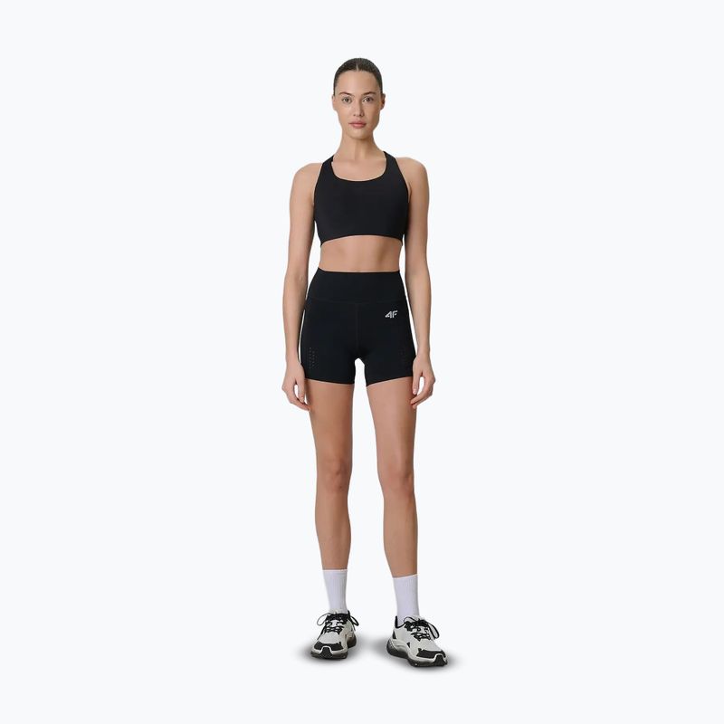 Biustonosz treningowy 4F Multiactive F222 deep black 2