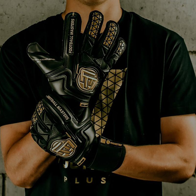 Rękawice bramkarskie dziecięce Football Masters Voltage Plus NC v 4.0 czarne/złote 7