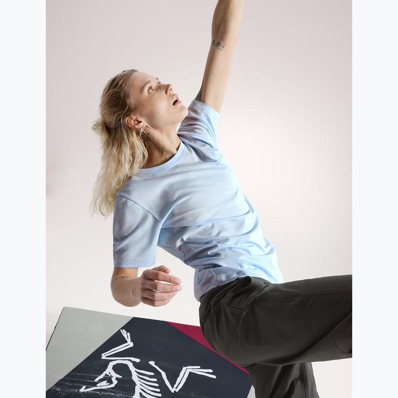 Koszulka damska Arcteryx Kragg Sl Cotton Emblem Crew mallow alpine blue 5