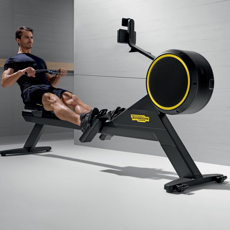 Wioślarz Technogym Skillrow black 3