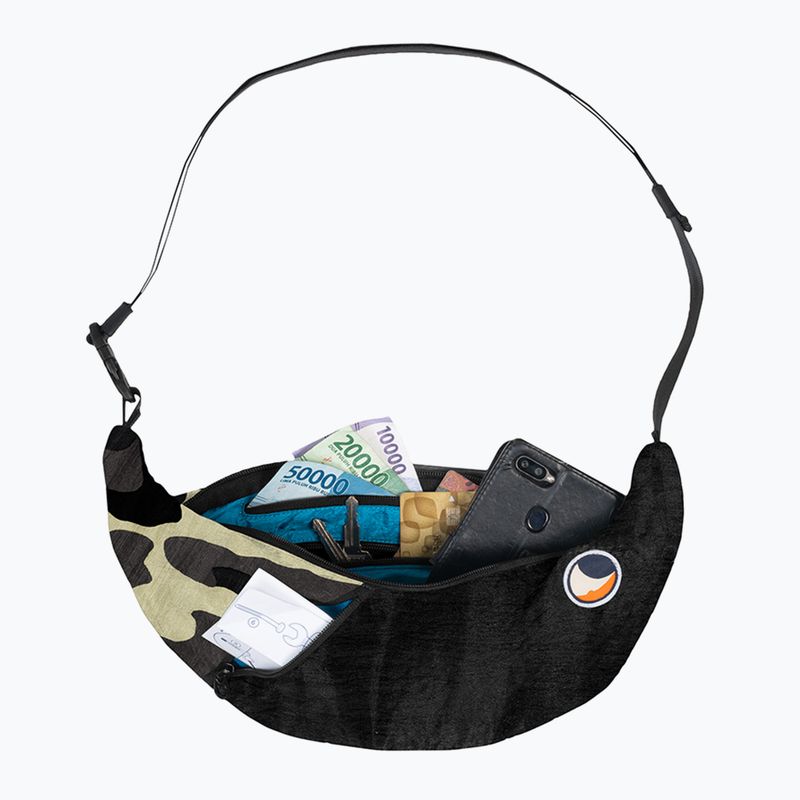 Saszetka na ramię Ticket To The Moon Upcycled Sling black/camo 2