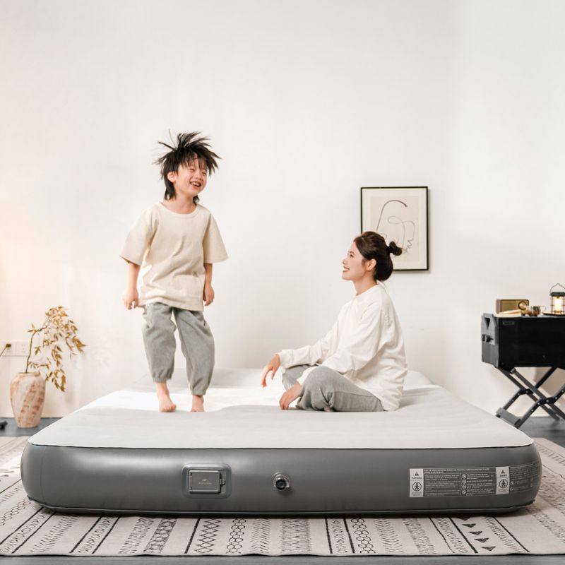 Materac dmuchany Naturehike Chenjing with Pillow Triple grey 4