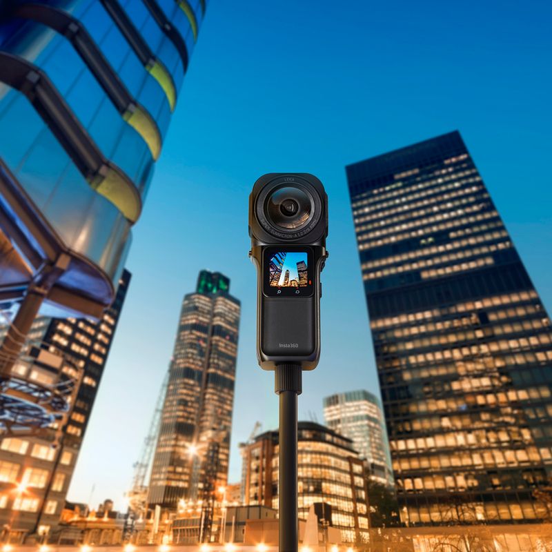 Kamera Insta360 ONE RS 1-Inch 360 Edition CINRSGP/D 10