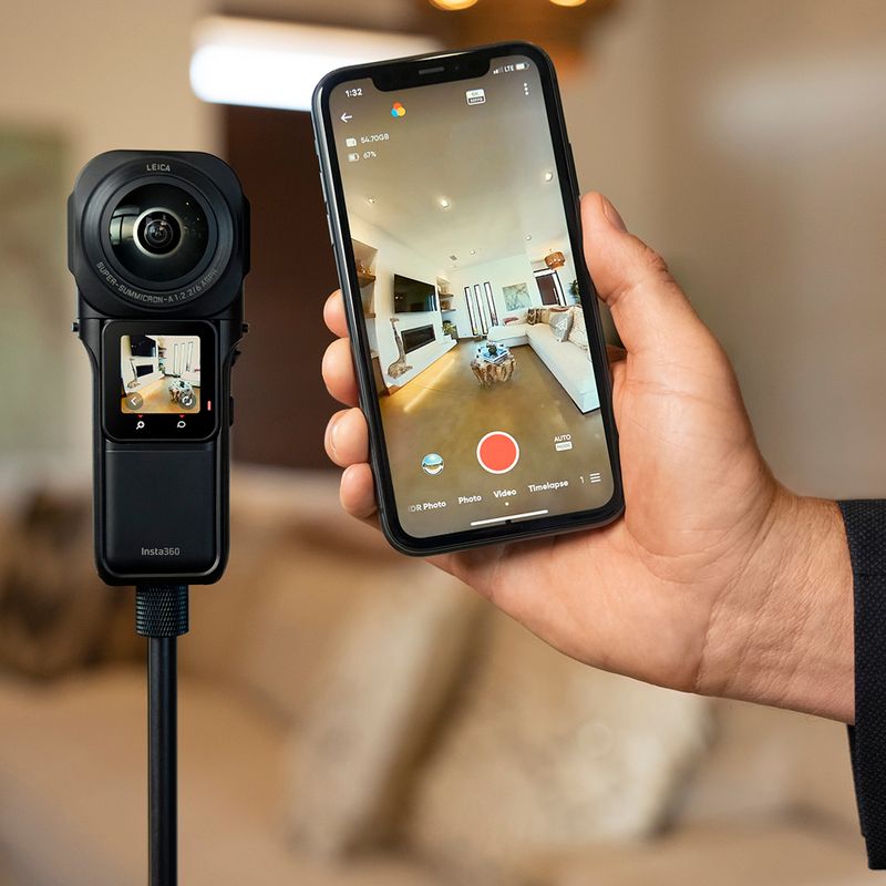 Kamera Insta360 ONE RS 1-Inch 360 Edition CINRSGP/D 11