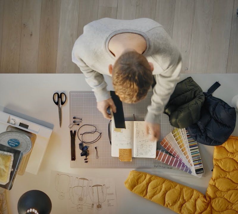 Kurtka puchowa męska Peak Performance Helium Down Hood the alpine 7