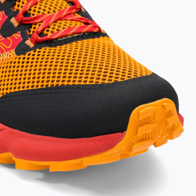 Buty do biegania męskie Helly Hansen Featherswift Trail cloudberry/alert red 7