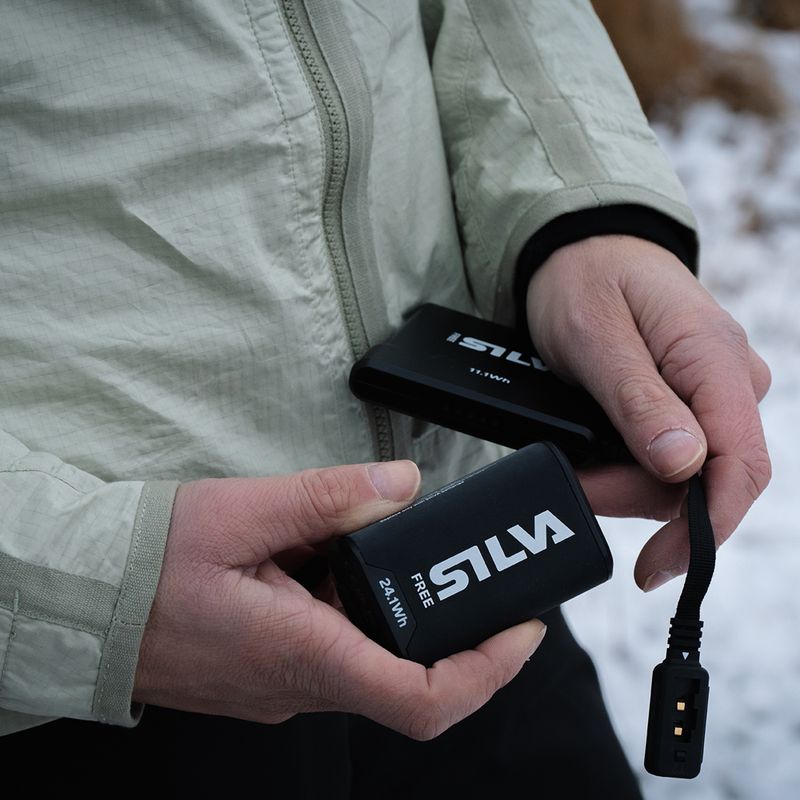 Latarka czołowa Silva Free 900 S black 5